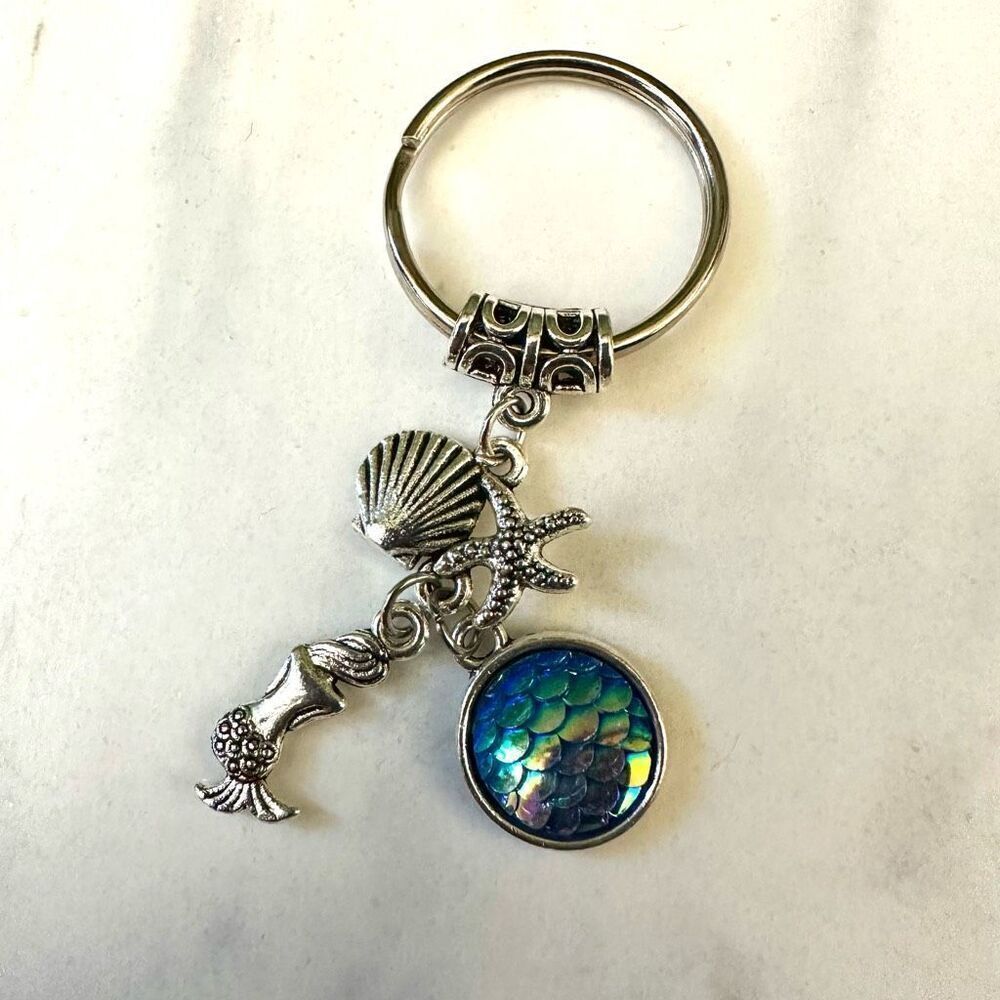 Mermaid charm keychain
